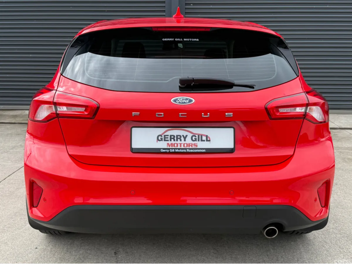 Ford Focus Hatchback, Diesel, 2020, Red