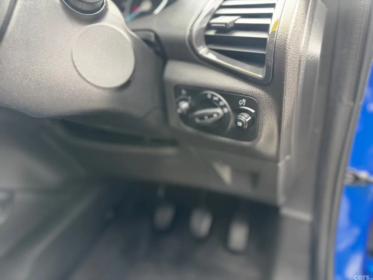 Ford EcoSport Hatchback, Diesel, 2017, Blue