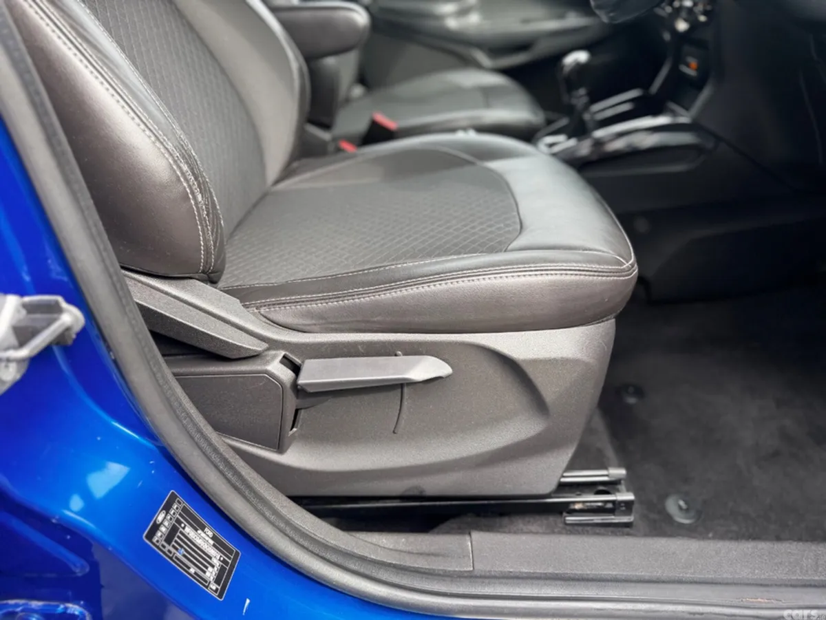 Ford EcoSport Hatchback, Diesel, 2017, Blue