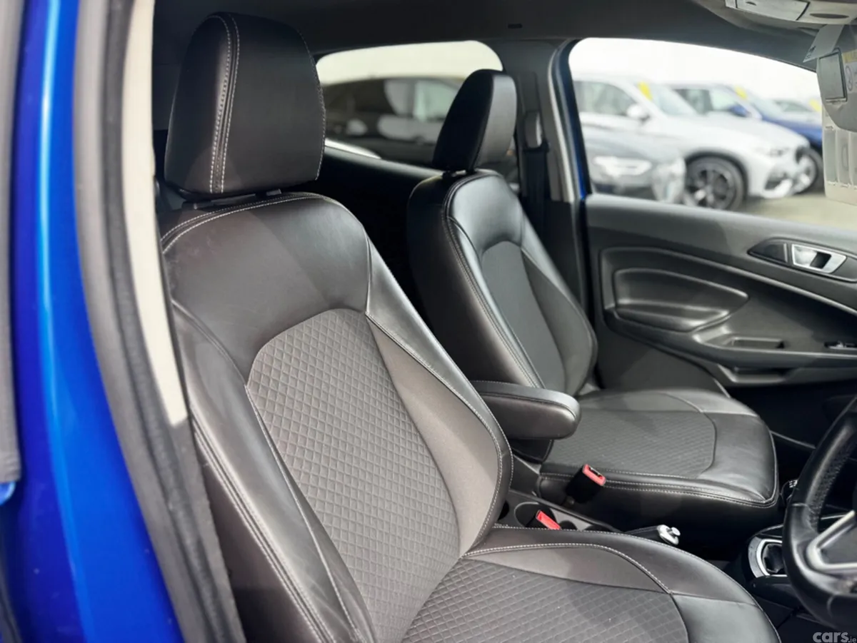 Ford EcoSport Hatchback, Diesel, 2017, Blue