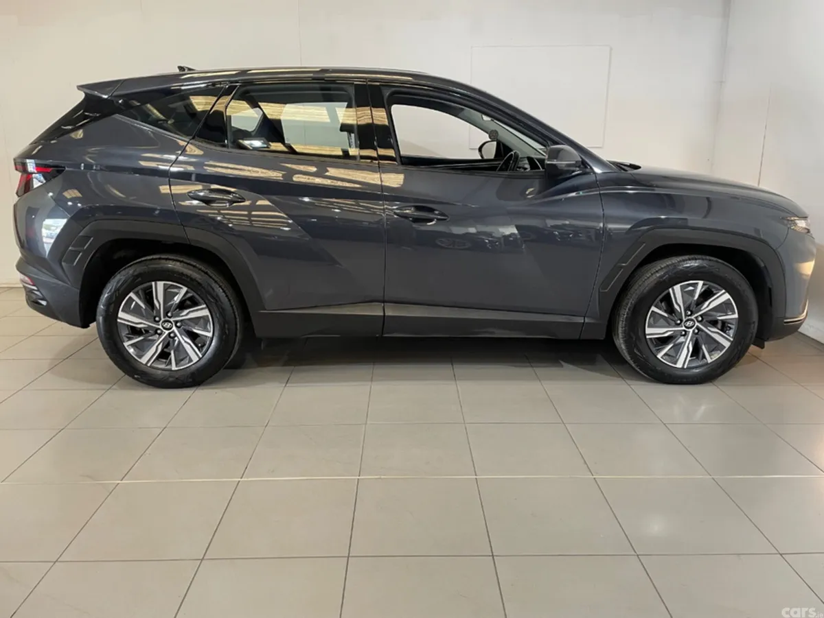 Hyundai Tucson MPV, Petrol Hybrid, 2022, Grey