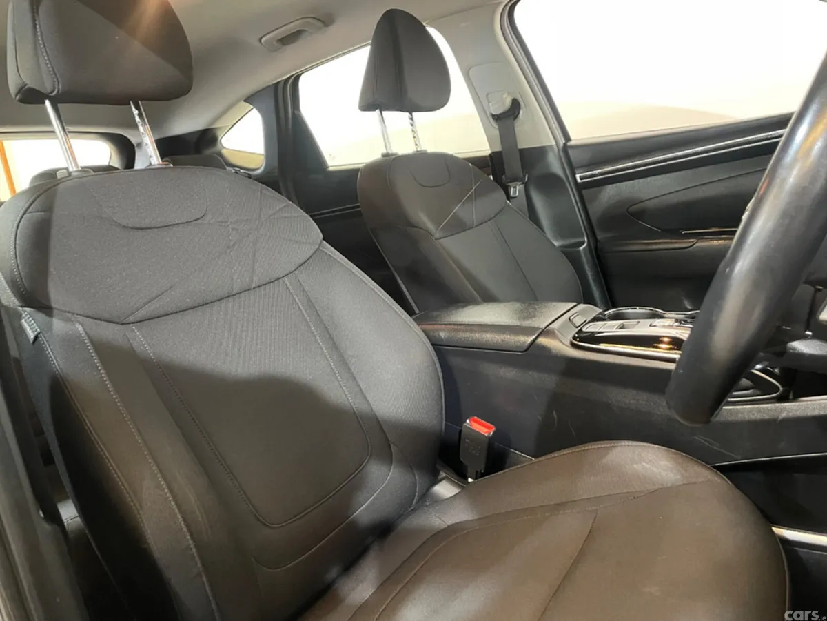 Hyundai Tucson MPV, Petrol Hybrid, 2022, Grey