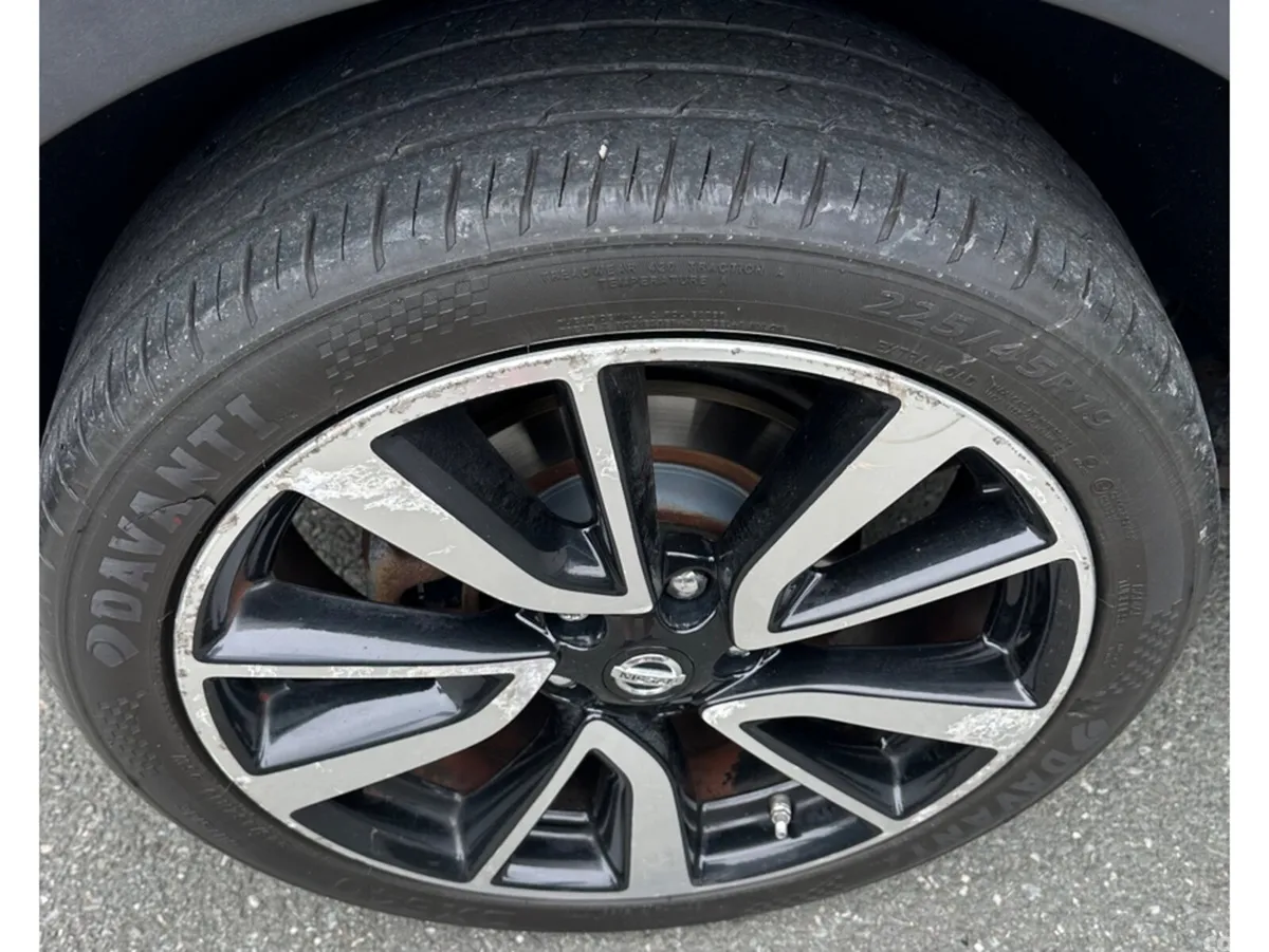 Nissan Qashqai MPV, Diesel, 2014, Grey