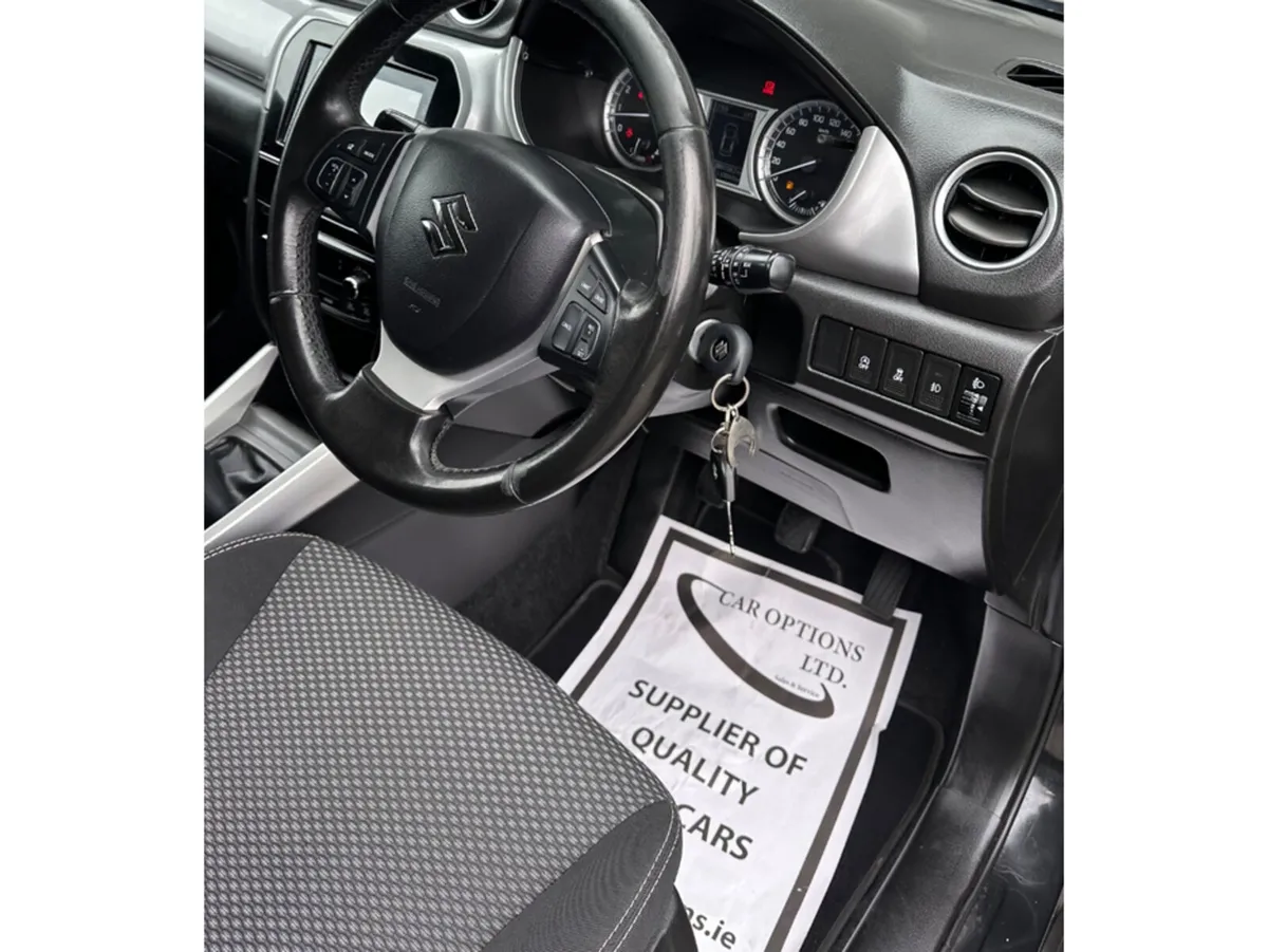 Suzuki Vitara SUV, Petrol, 2017, Black