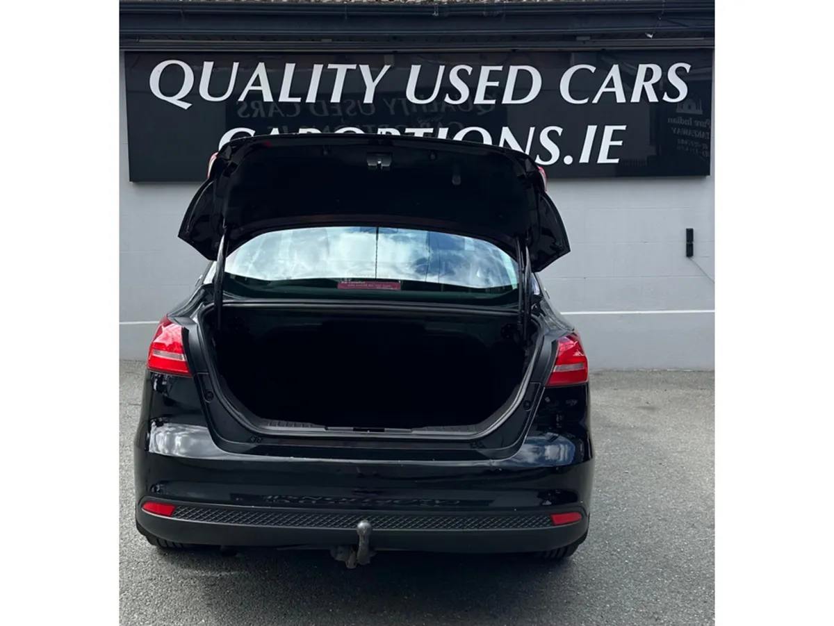Ford Focus Saloon, Diesel, 2017, Black