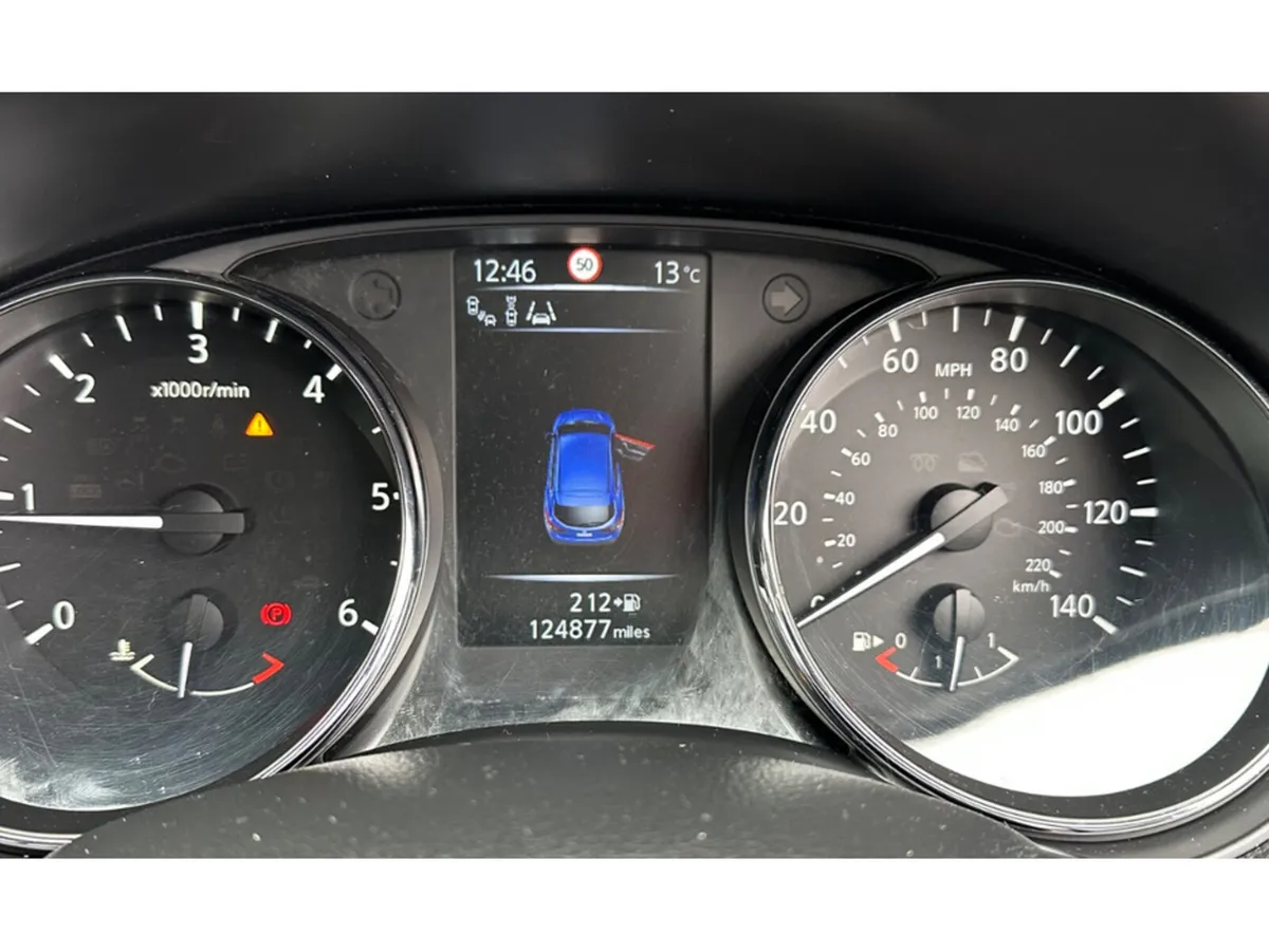 Nissan Qashqai MPV, Diesel, 2014, Grey