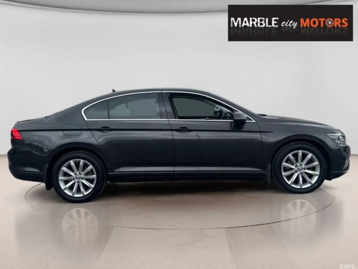 Volkswagen Passat Saloon, Diesel, 2020, Grey