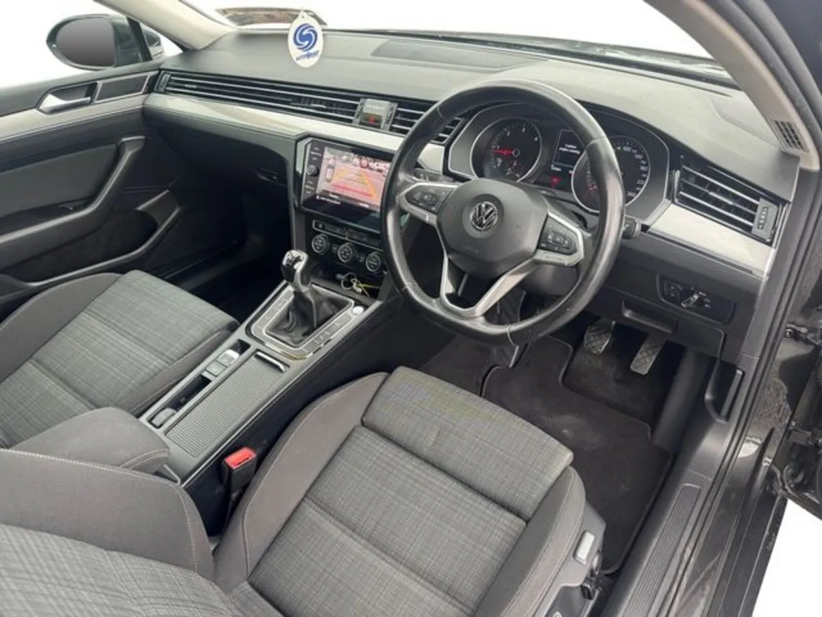 Volkswagen Passat Saloon, Diesel, 2020, Grey