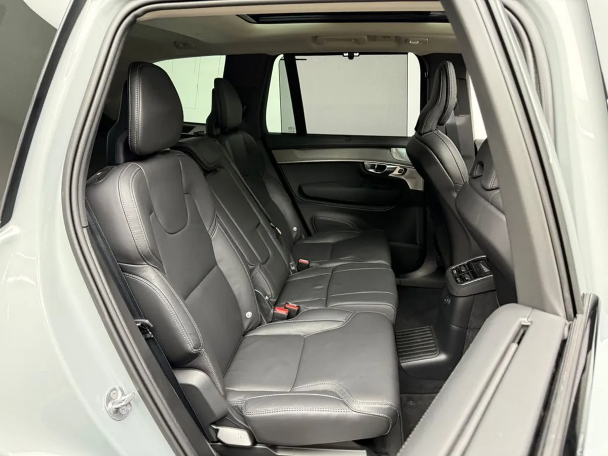 Volvo XC90 SUV, Petrol Plug-in Hybrid, 2026, Grey