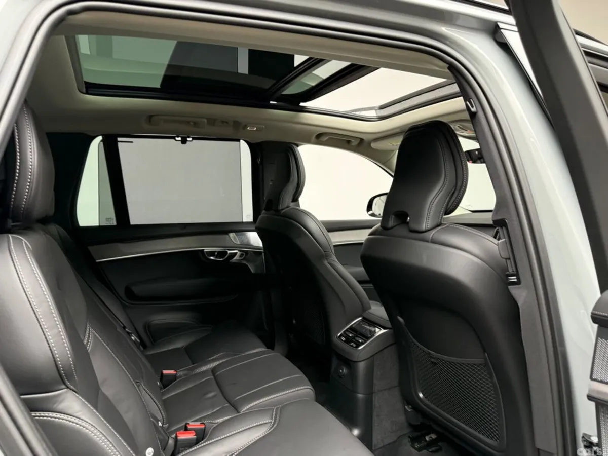 Volvo XC90 SUV, Petrol Plug-in Hybrid, 2026, Grey