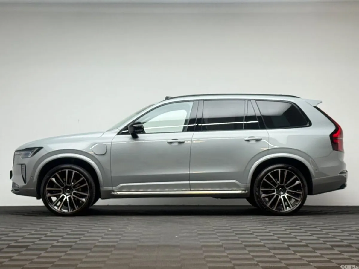 Volvo XC90 SUV, Petrol Plug-in Hybrid, 2026, Grey