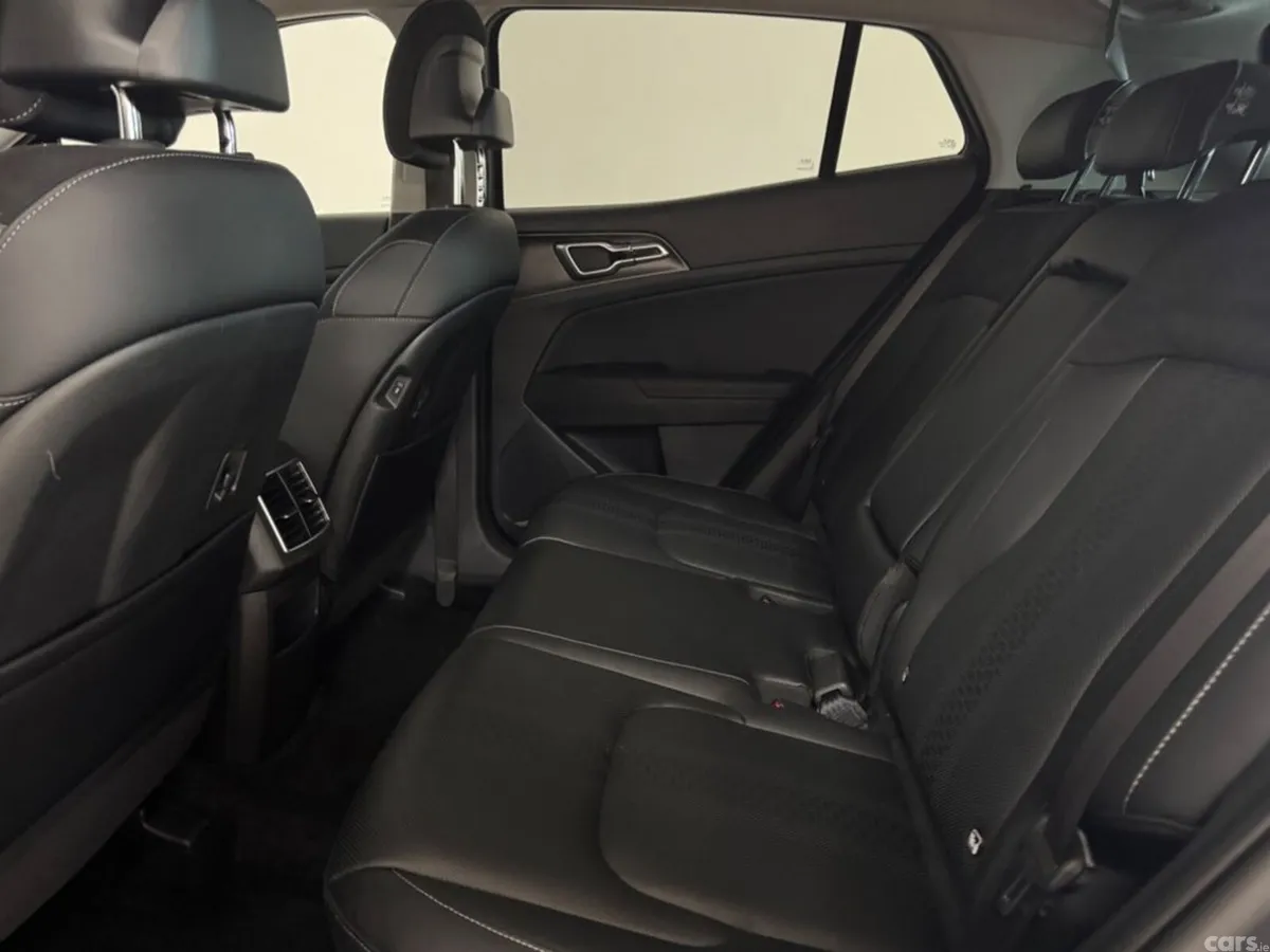 Kia Sportage MPV, Diesel Hybrid, 2025, Grey