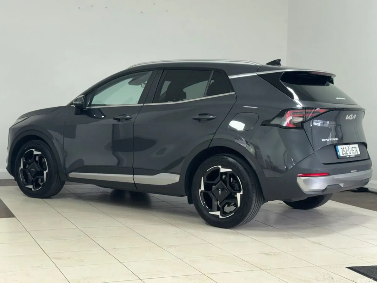Kia Sportage MPV, Diesel Hybrid, 2025, Grey