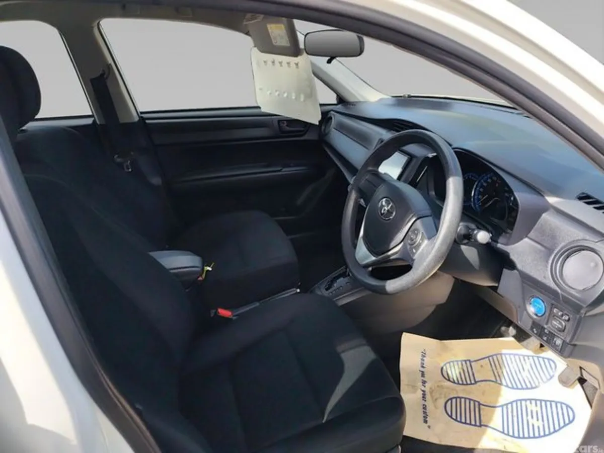 Toyota Corolla Saloon, Petrol, 2020, White