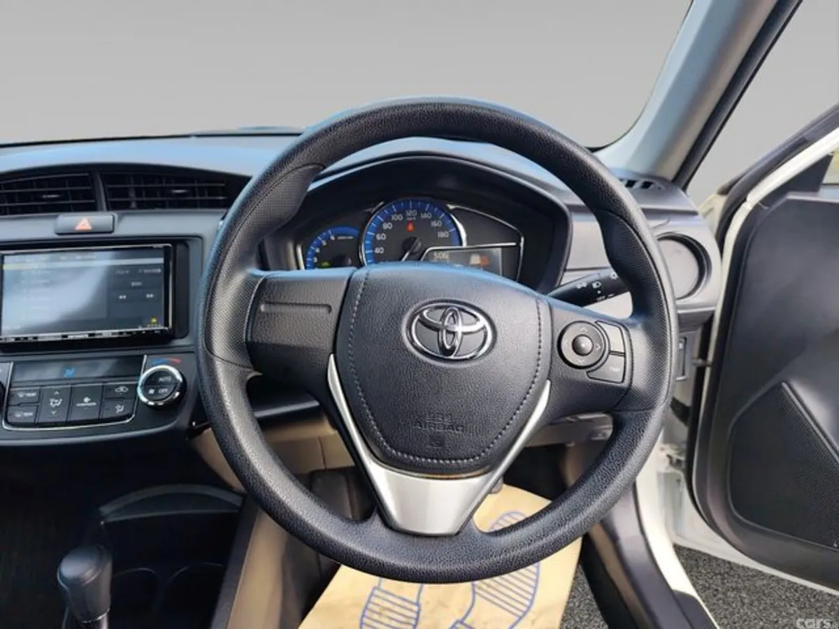 Toyota Corolla Saloon, Petrol, 2020, White