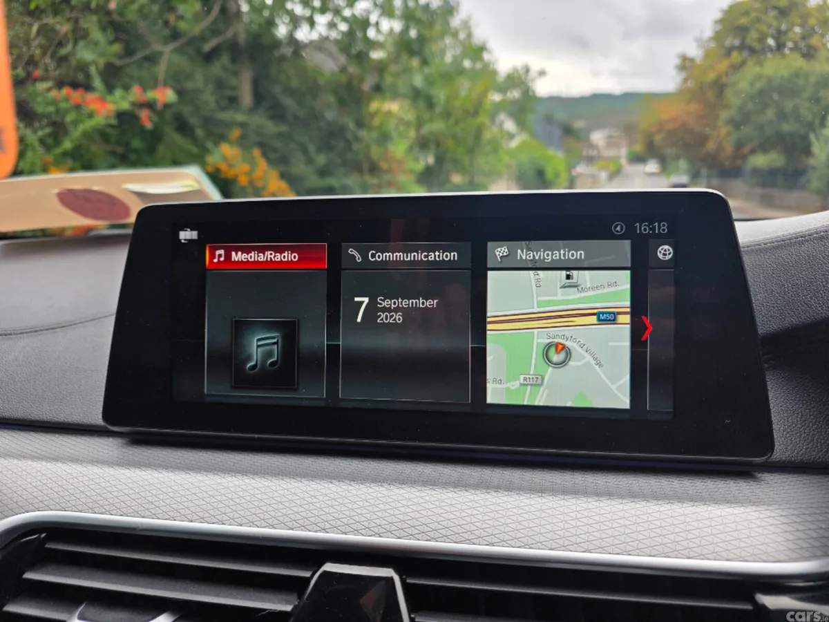 BMW 5-Series Saloon, Petrol Plug-in Hybrid, 2018, Blue