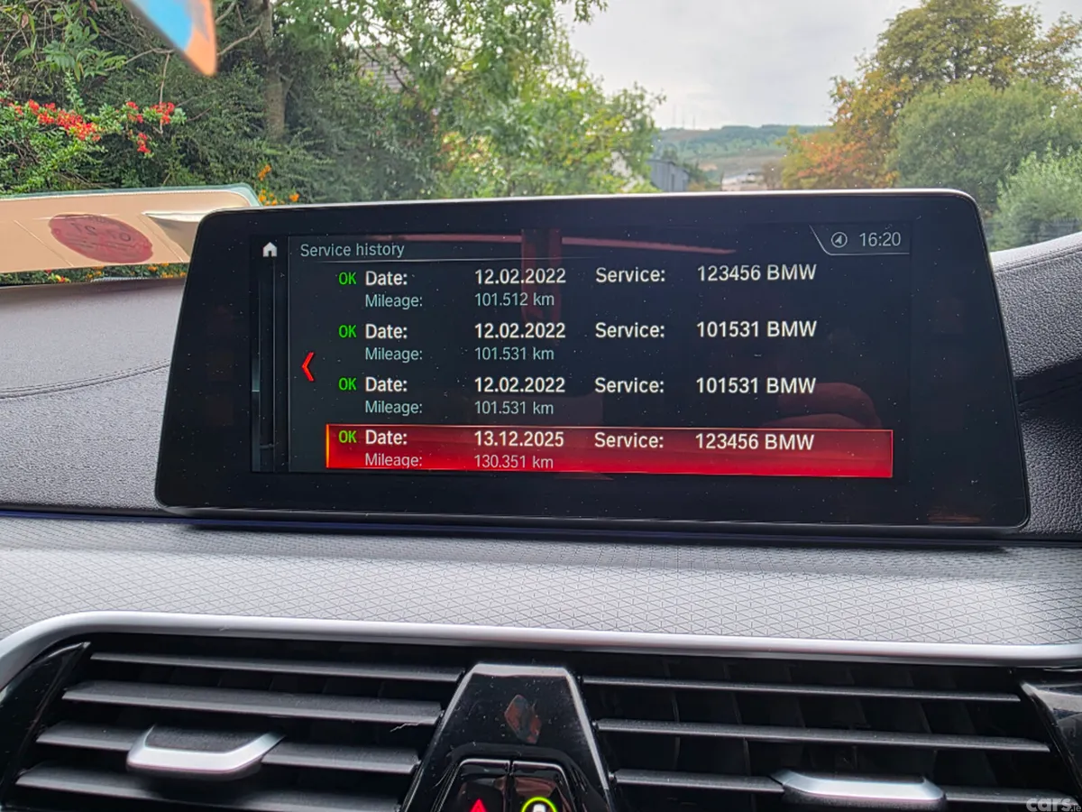 BMW 5-Series Saloon, Petrol Plug-in Hybrid, 2018, Blue
