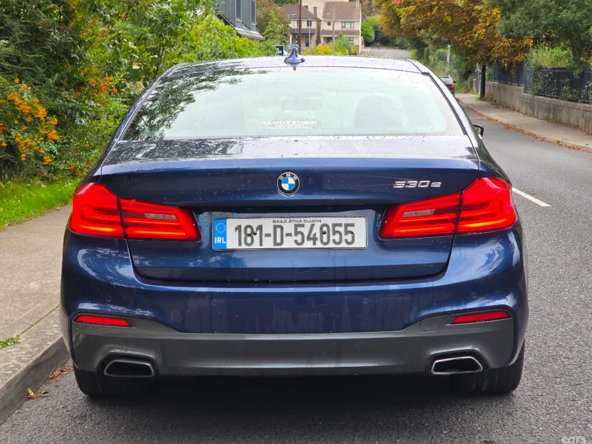 BMW 5-Series Saloon, Petrol Plug-in Hybrid, 2018, Blue
