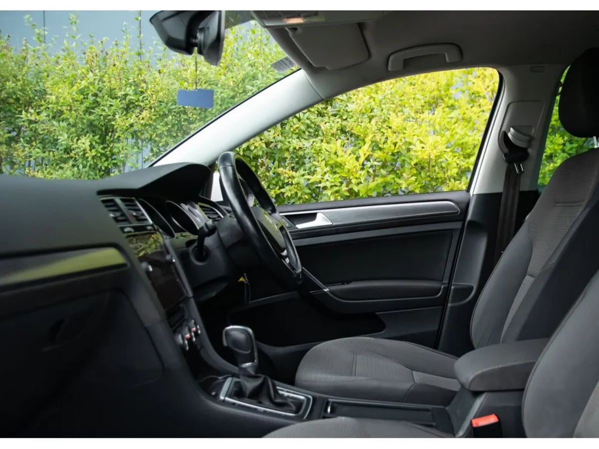 Volkswagen Golf Hatchback, Petrol, 2019, White