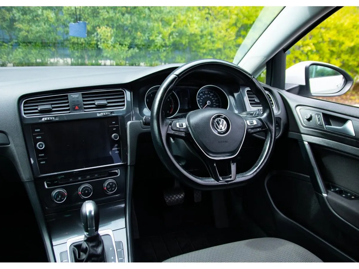 Volkswagen Golf Hatchback, Petrol, 2019, White