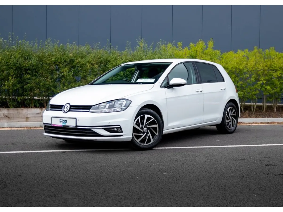 Volkswagen Golf Hatchback, Petrol, 2019, White