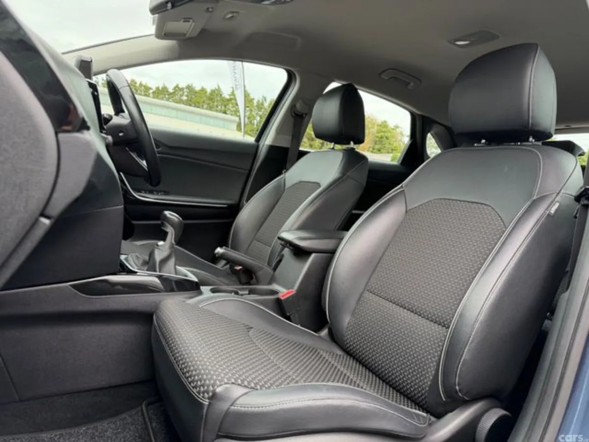 Kia Ceed Hatchback, Petrol, 2019, Blue