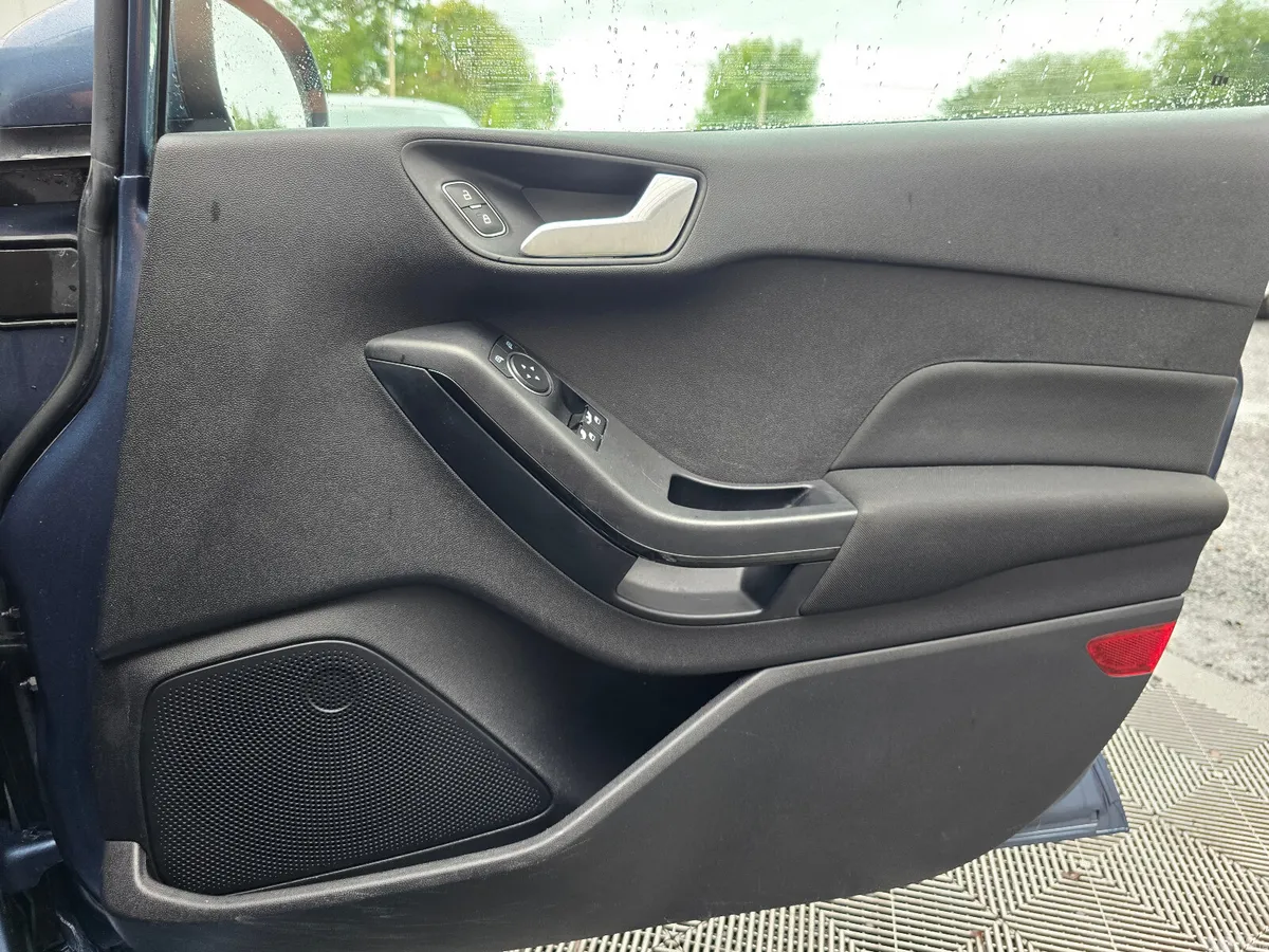 Ford Fiesta Hatchback, Petrol, 2019, Blue