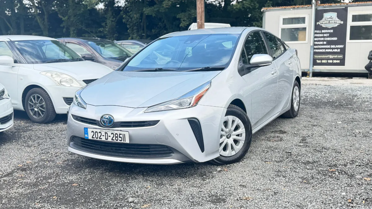 Toyota Prius Hatchback, Petrol Hybrid, 2020, Silver