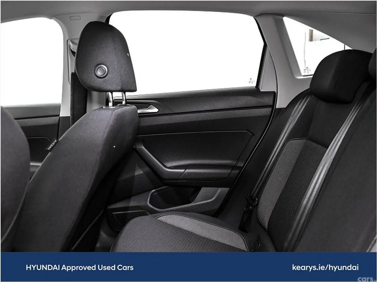 Volkswagen Taigo SUV, Petrol, 2025, Silver
