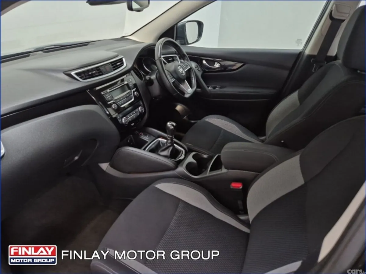 Nissan Qashqai Hatchback, Diesel, 2018, Black