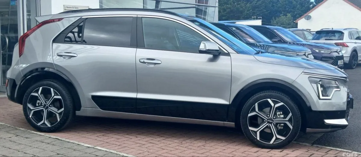 Kia Niro SUV, Petrol Hybrid, 2026, Grey