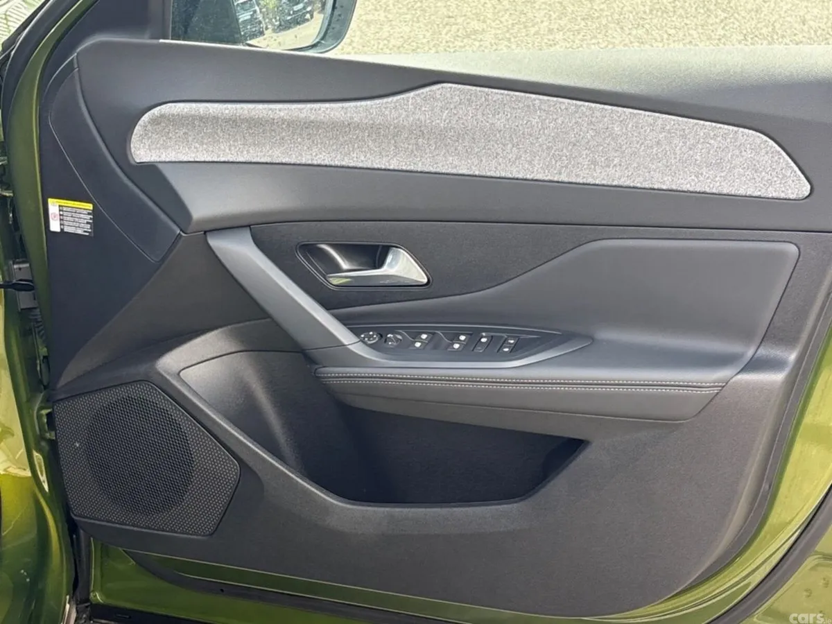 Peugeot 408 SUV, Petrol Hybrid, 2026, Green