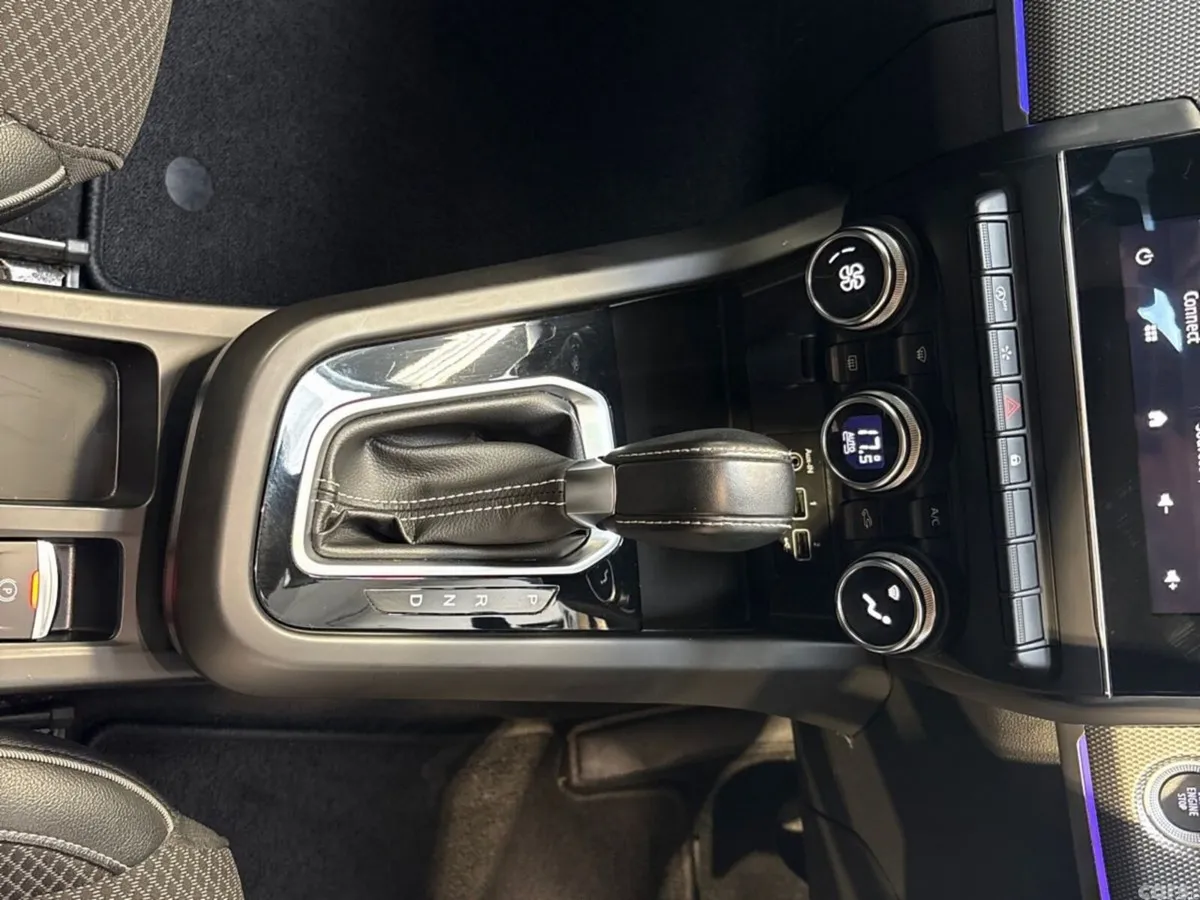 Renault Arkana Hatchback, Petrol, 2023, Grey