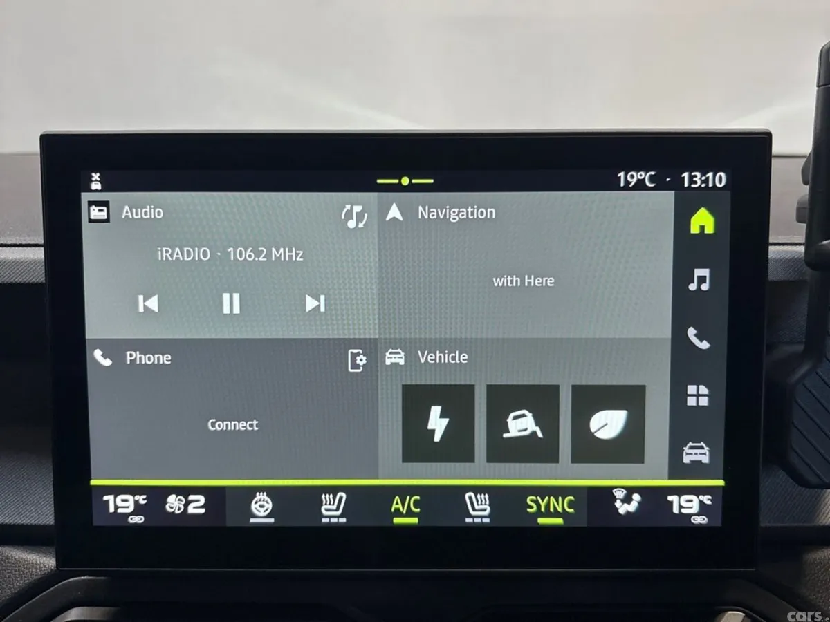 Dacia Bigster Hatchback, Petrol Hybrid, 2026, Green