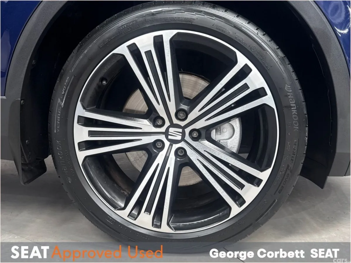SEAT Tarraco Estate, Petrol Plug-in Hybrid, 2022, Blue