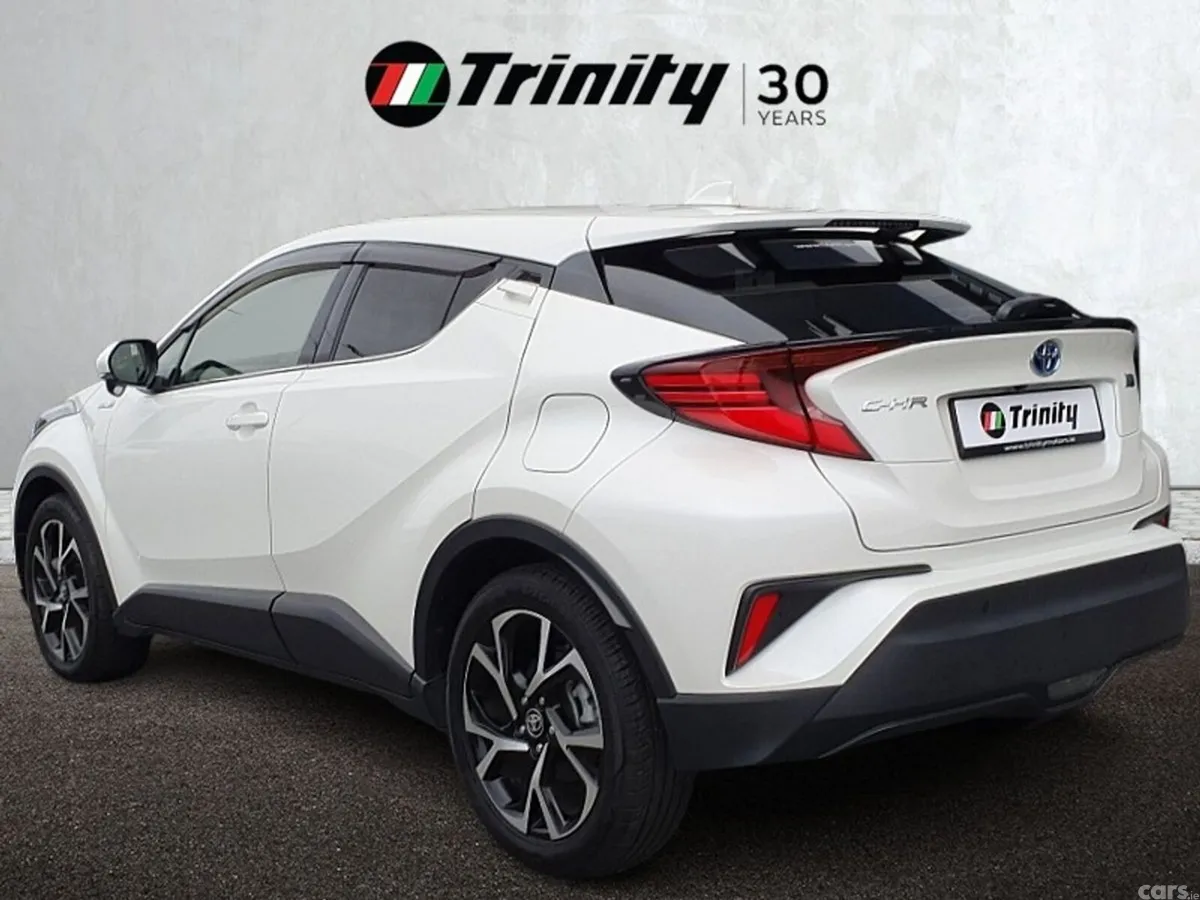 Toyota C-HR SUV, Petrol Hybrid, 2019, White