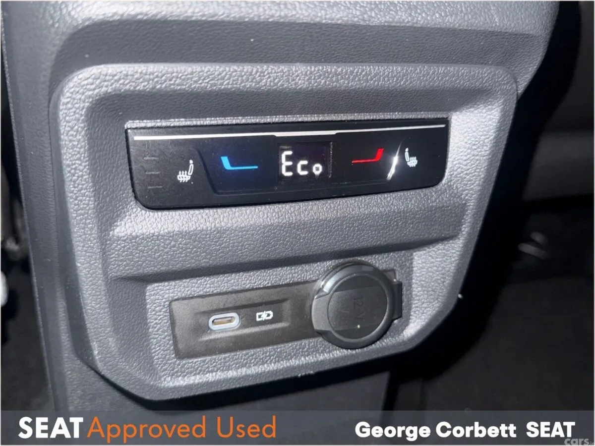 SEAT Tarraco Estate, Petrol Plug-in Hybrid, 2022, Blue