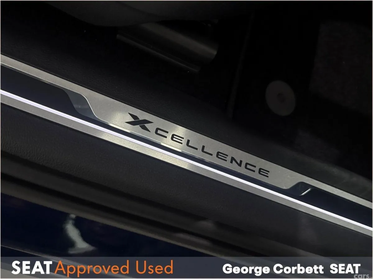 SEAT Tarraco Estate, Petrol Plug-in Hybrid, 2022, Blue