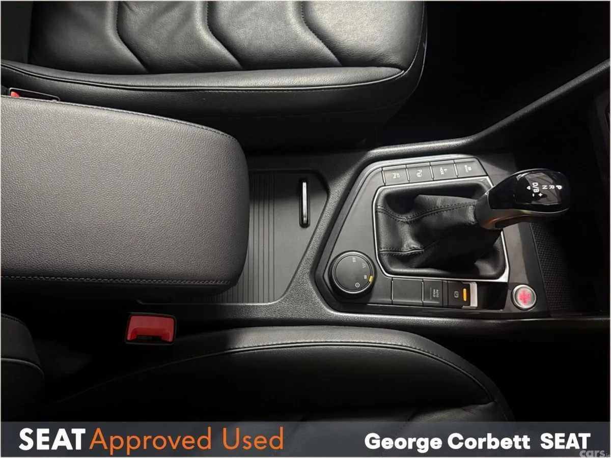 SEAT Tarraco Estate, Petrol Plug-in Hybrid, 2022, Blue