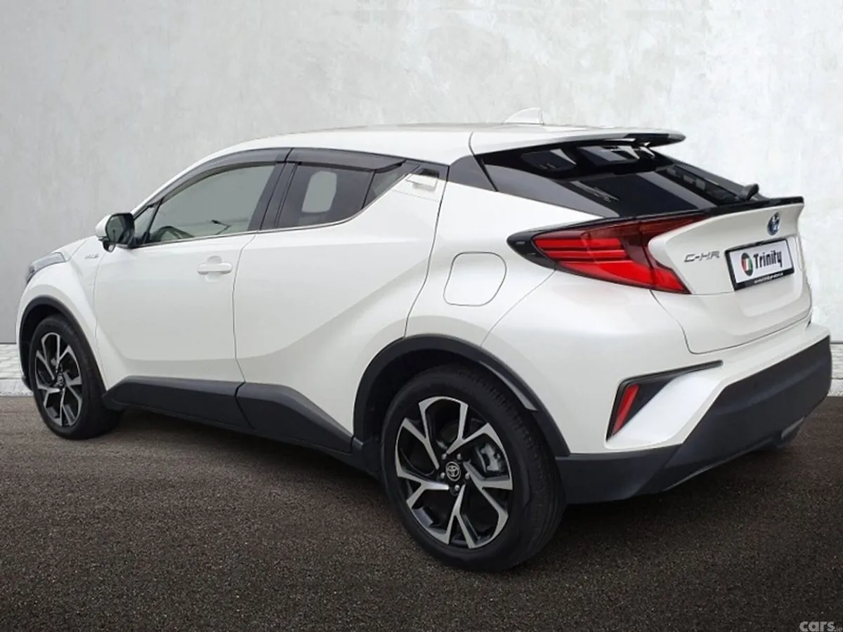 Toyota C-HR SUV, Petrol Hybrid, 2019, White