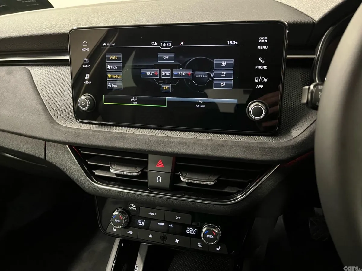 Skoda Kamiq Hatchback, Petrol, 2026, Silver