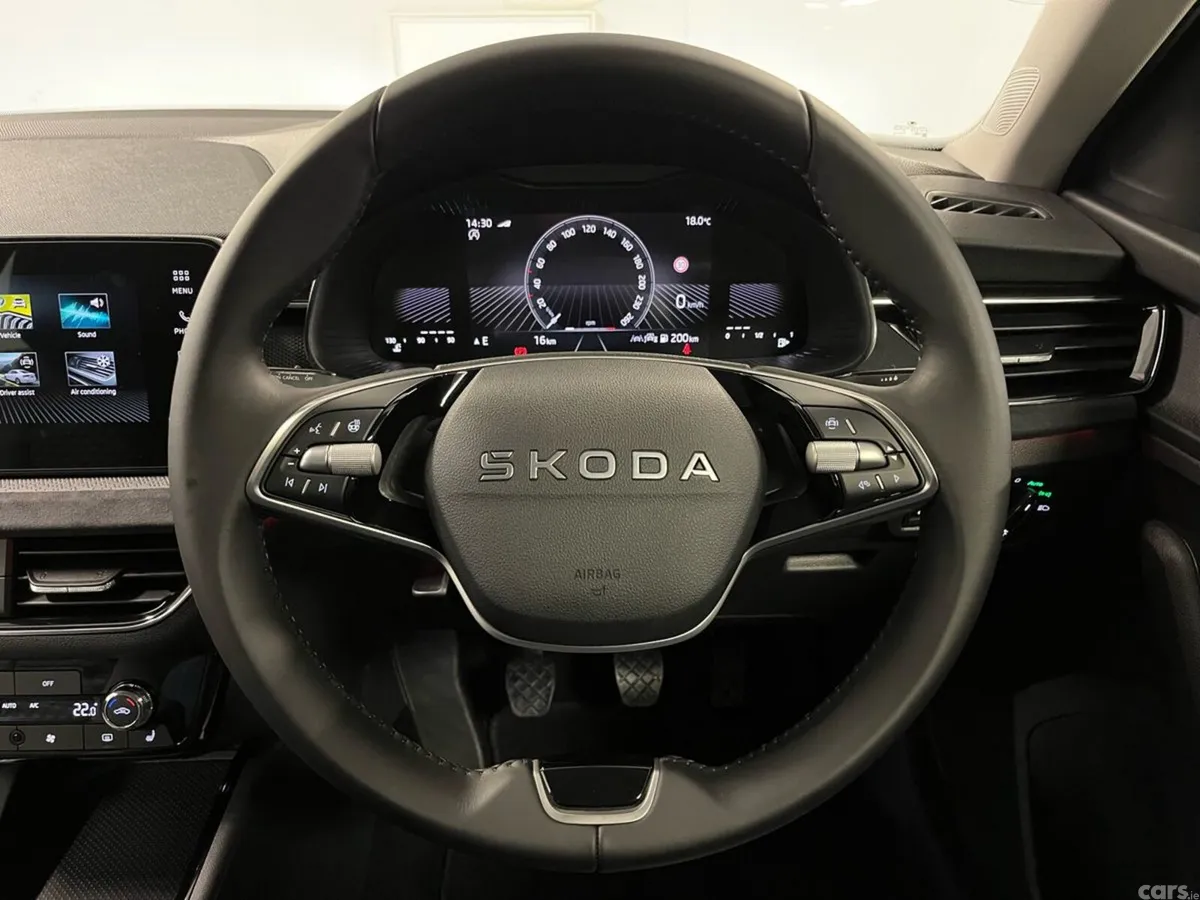 Skoda Kamiq Hatchback, Petrol, 2026, Silver