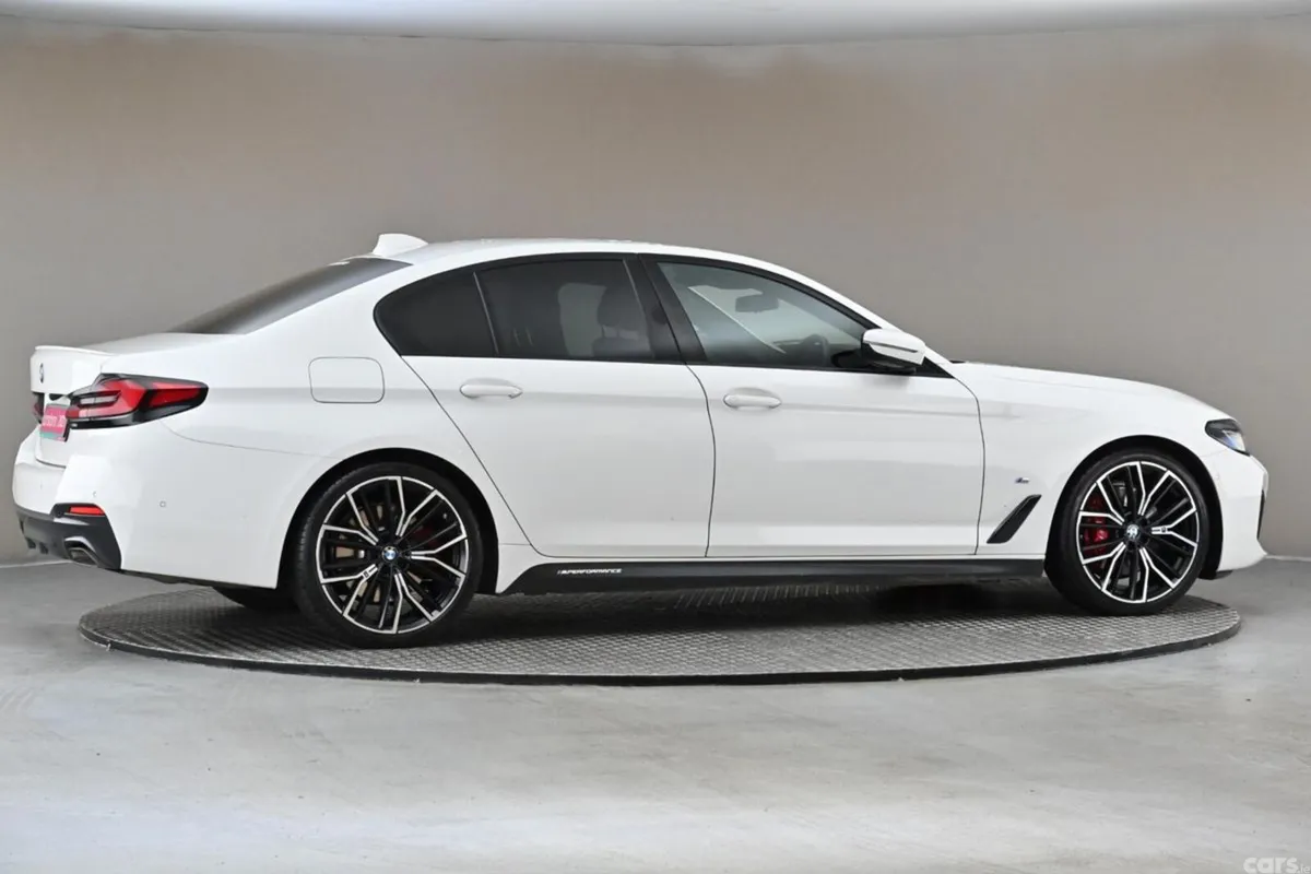 BMW 5-Series Saloon, Diesel, 2022, White