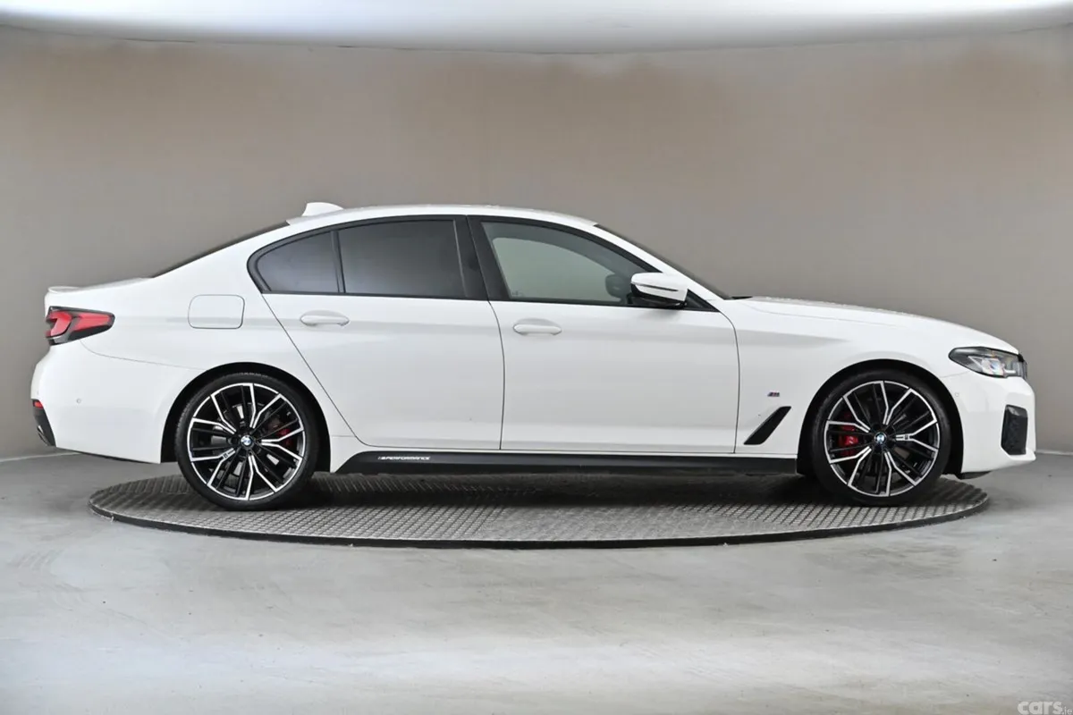 BMW 5-Series Saloon, Diesel, 2022, White