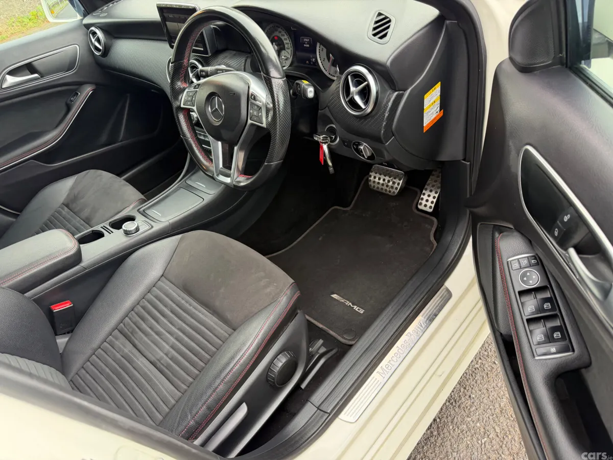 Mercedes-Benz A-Class Hatchback, Petrol, 2015, White