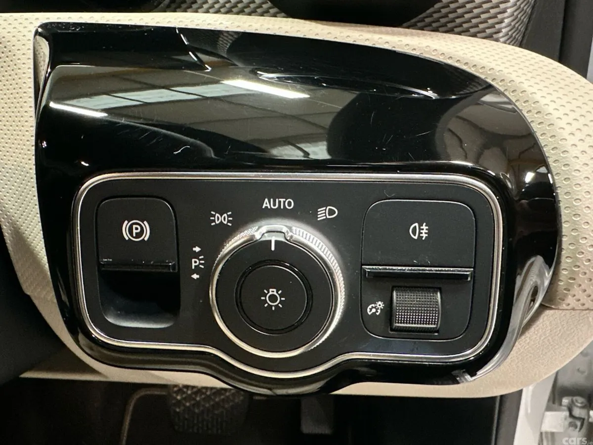 Mercedes-Benz A-Class Hatchback, Petrol, 2019, Silver