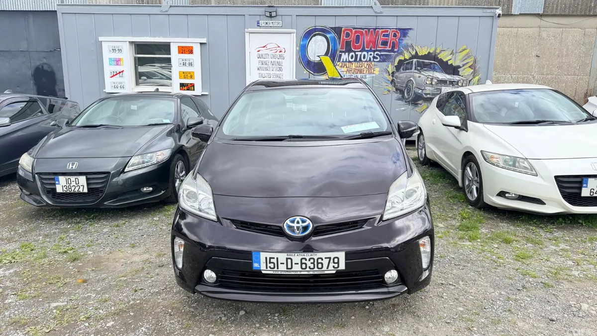 Toyota Prius Hatchback, Petrol Hybrid, 2015, Purple