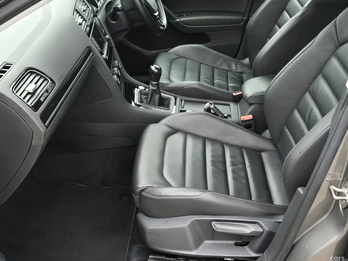 Volkswagen Golf Estate, Diesel, 2017, Grey