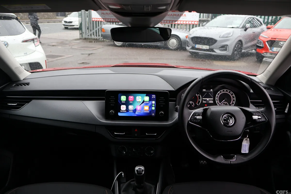 Skoda Kamiq Hatchback, Petrol, 2023, Red