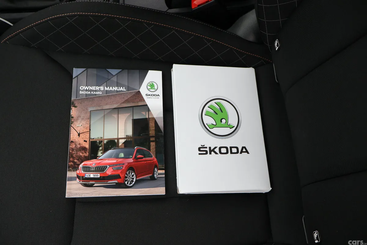 Skoda Kamiq Hatchback, Petrol, 2023, Red